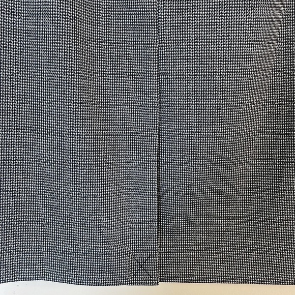 NWT. Calvin Klein 8 Little Houndstooth Pencil Skirt. - Picture 13 of 13